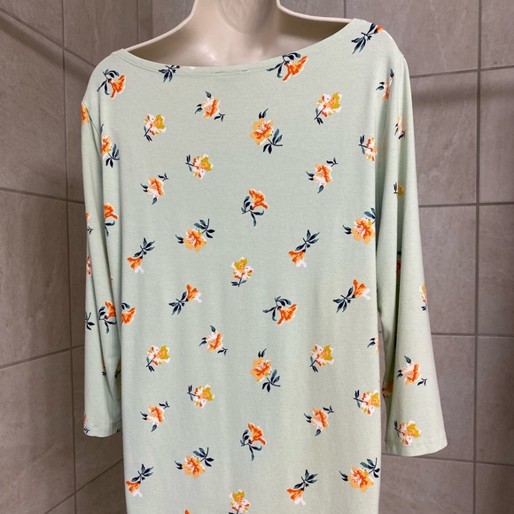 EUC Ann Taylor Factory light green 3/4 length sleeve boatneck top - Picture 2 of 6